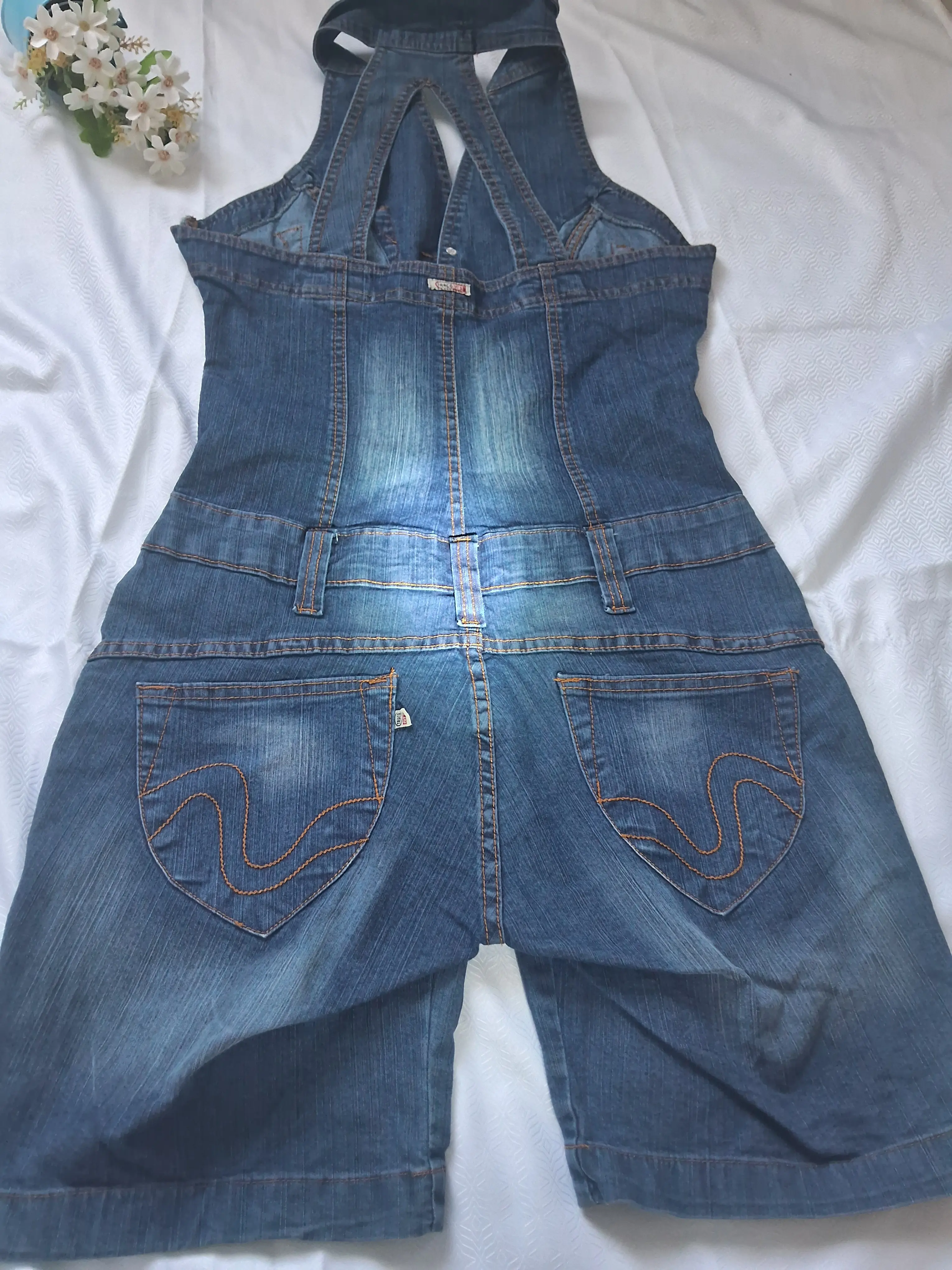 Macacao Jeans Short costas