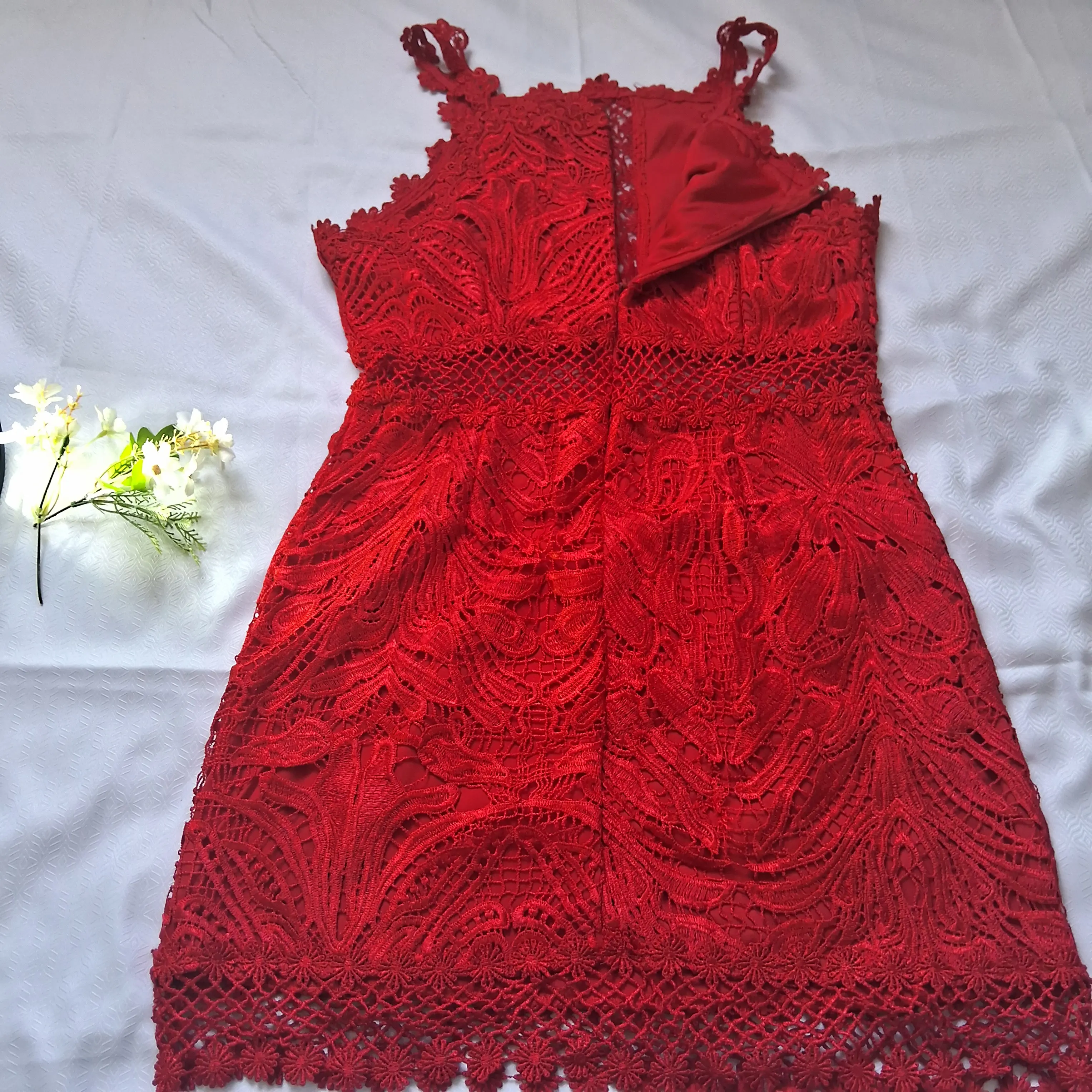 Vestido vermelho de croché vermelho costas